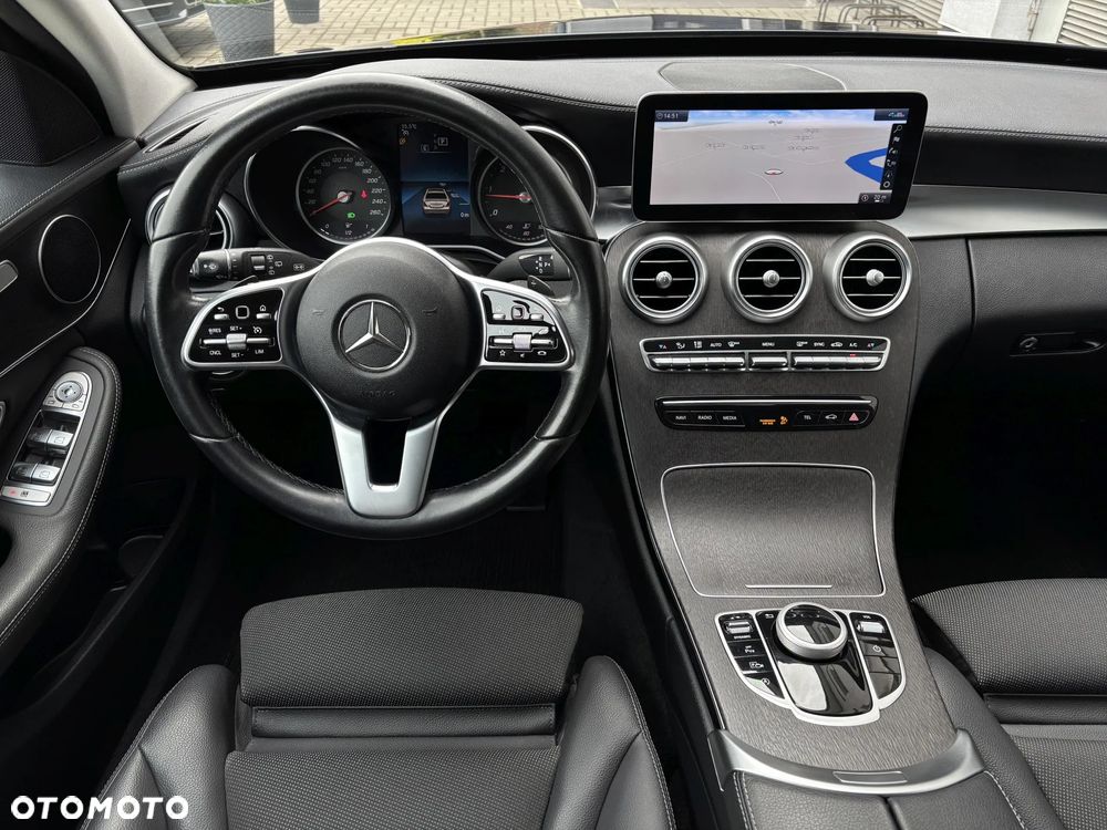 Mercedes-Benz Klasa C 220 d T 9G-TRONIC Avantgarde - 22