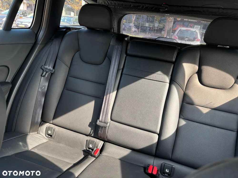 Volvo V60 D3 Inscription - 16