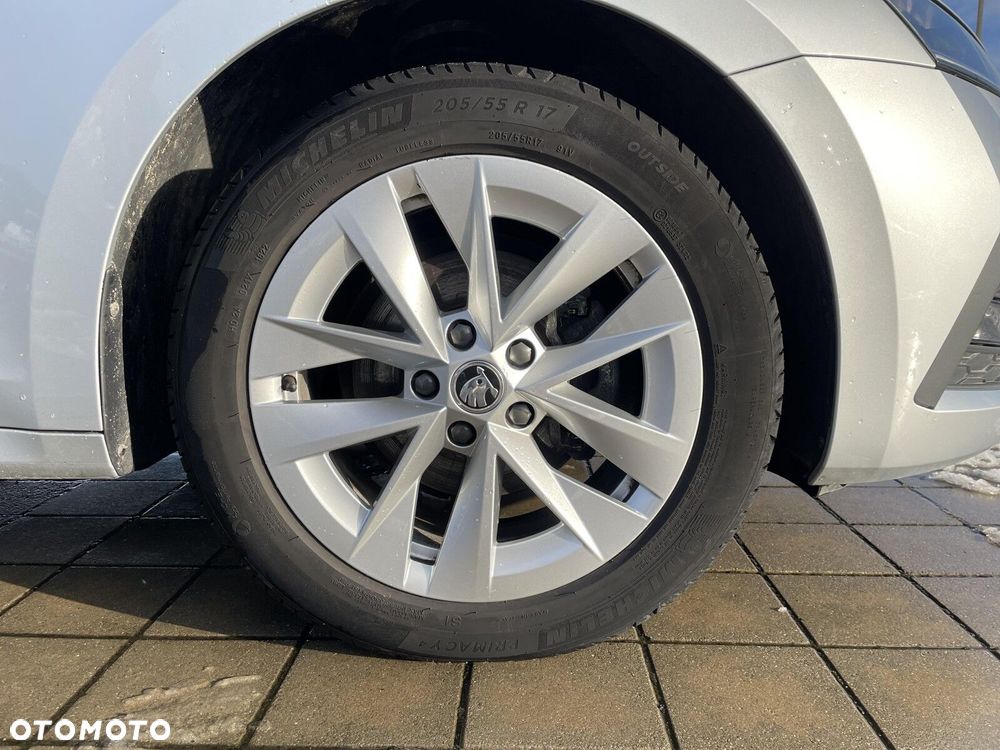 Skoda Octavia 1.5 TSI ACT Ambition - 11