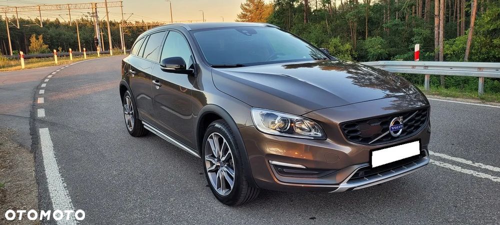 Volvo V60 Cross Country - 2