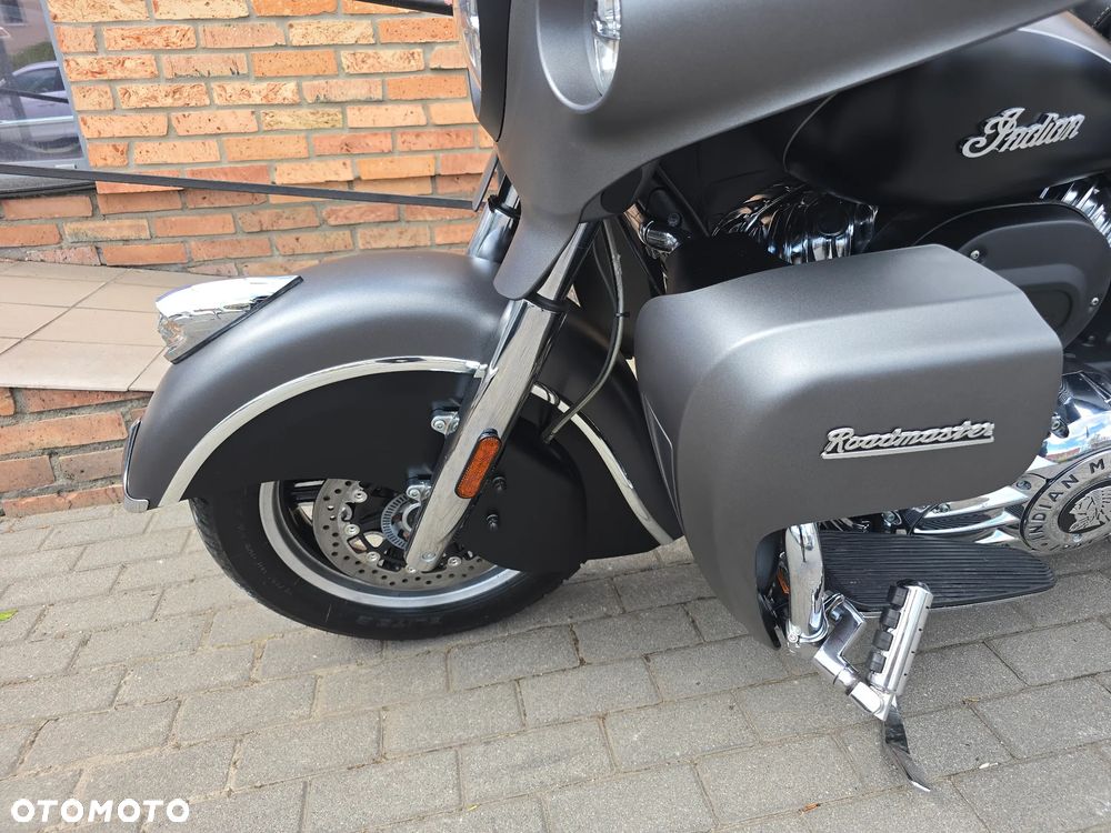 Indian Roadmaster - 7