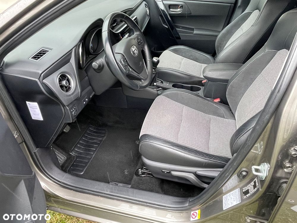 Toyota Auris 1.2 Turbo Comfort - 7