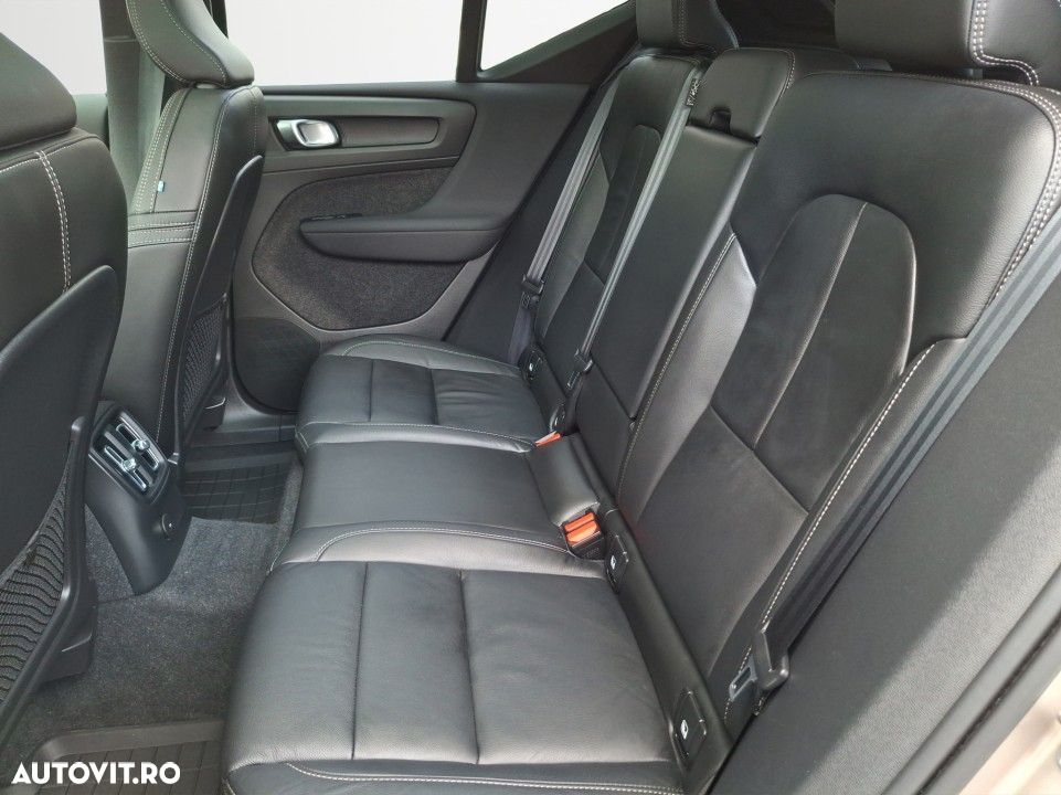 Volvo XC 40 - 11