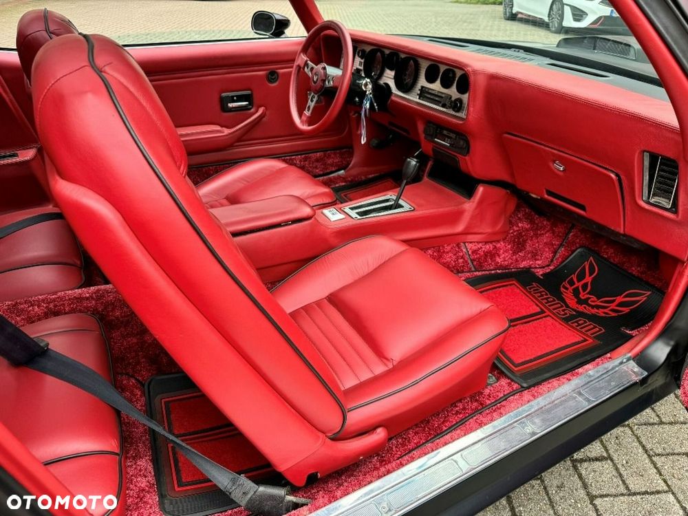 Pontiac Trans Am - 12