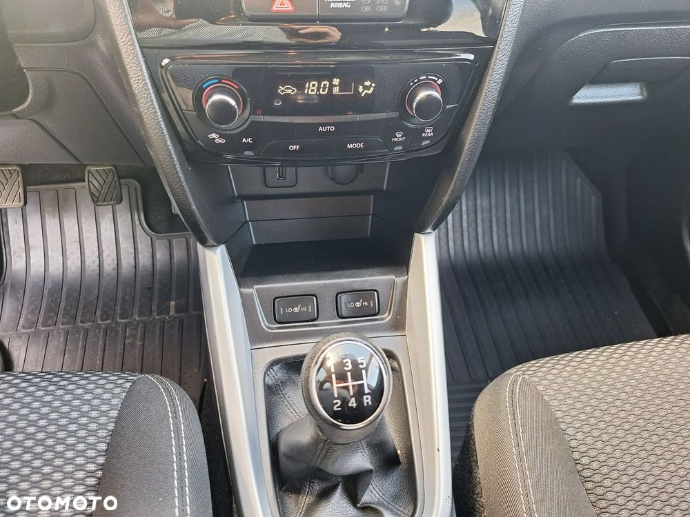Suzuki Vitara - 21