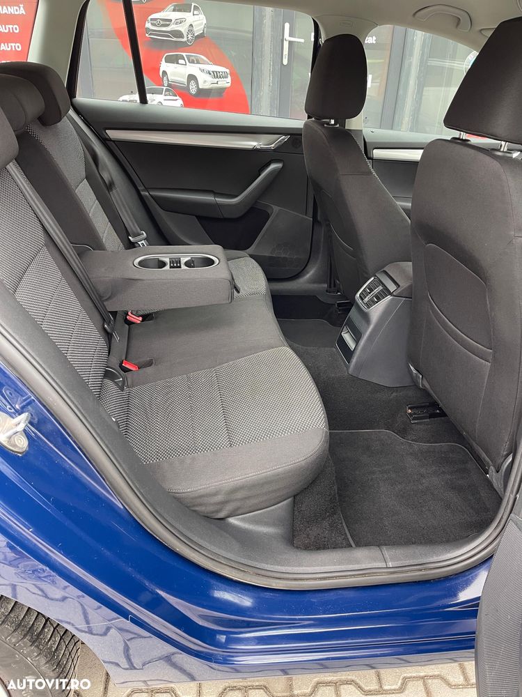 Skoda Octavia 1.6 TDI DPF Active Green tec - 8