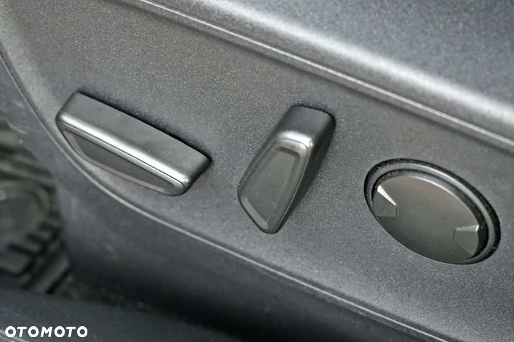 Ford Kuga 1.5 EcoBoost ST-LINE X - 10