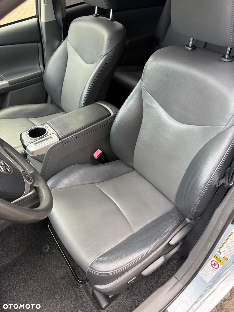 Toyota Prius 1.8 HSD Premium - 8