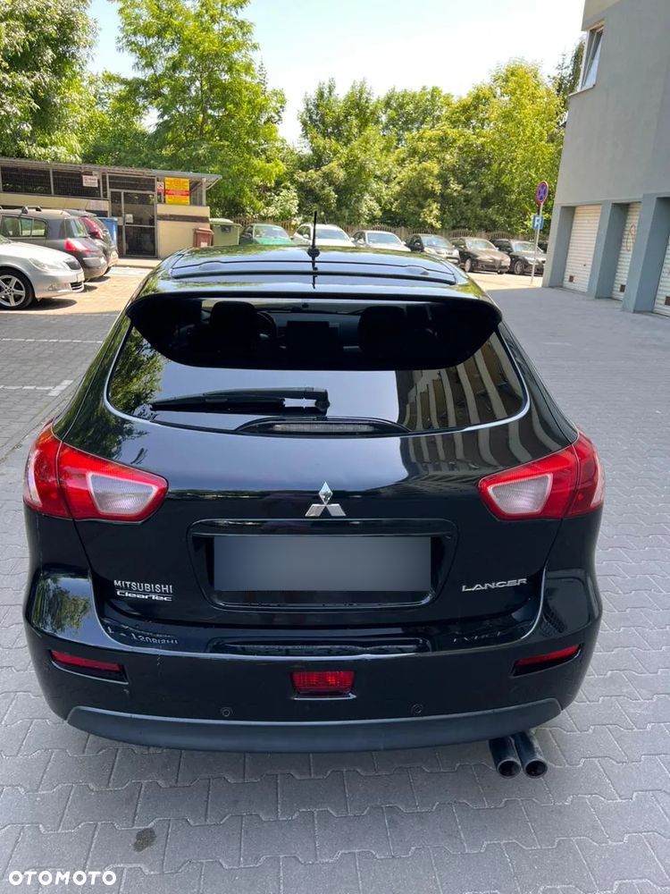 Mitsubishi Lancer - 10