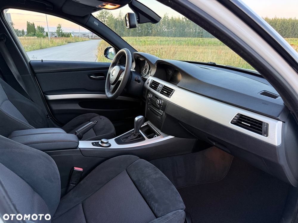 BMW Seria 3 320d DPF - 15