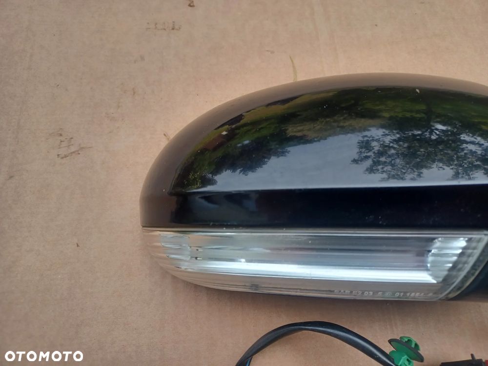 LUSTERKO PRAWE PASSAT B6 6PIN LC9X - 8