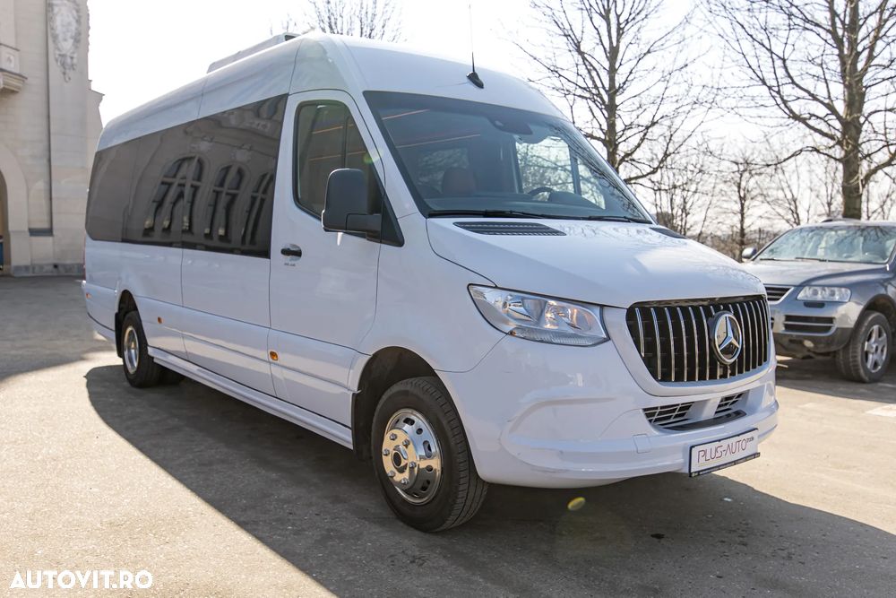 Mercedes-Benz Sprinter - 2