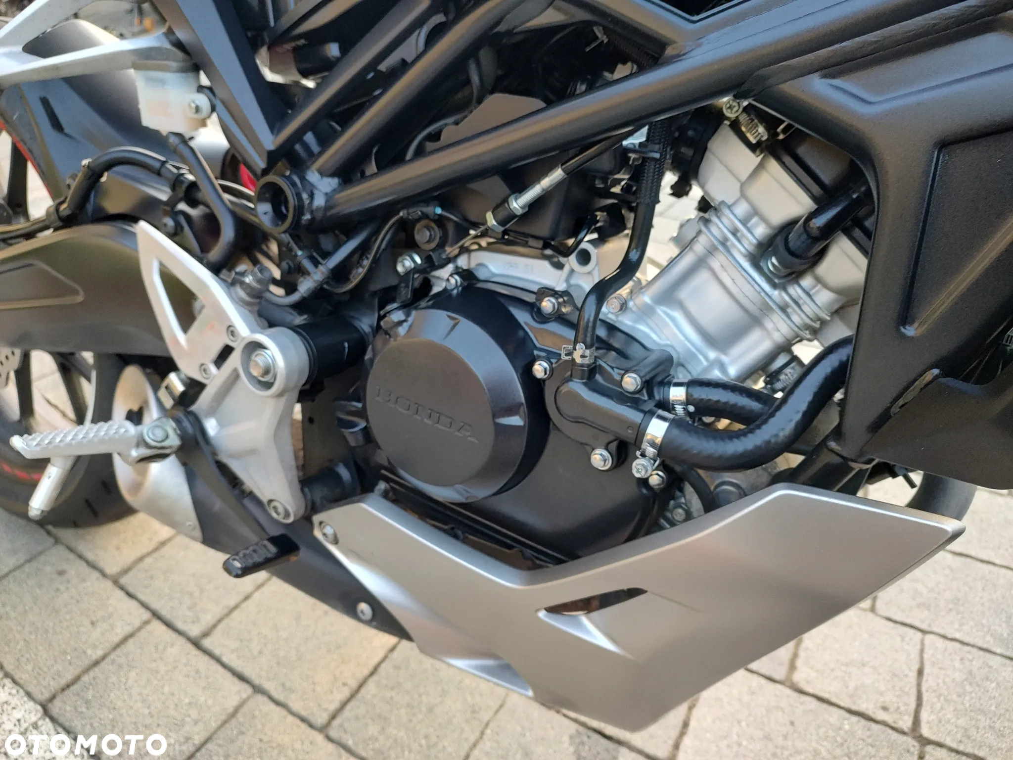 Honda CB - 11