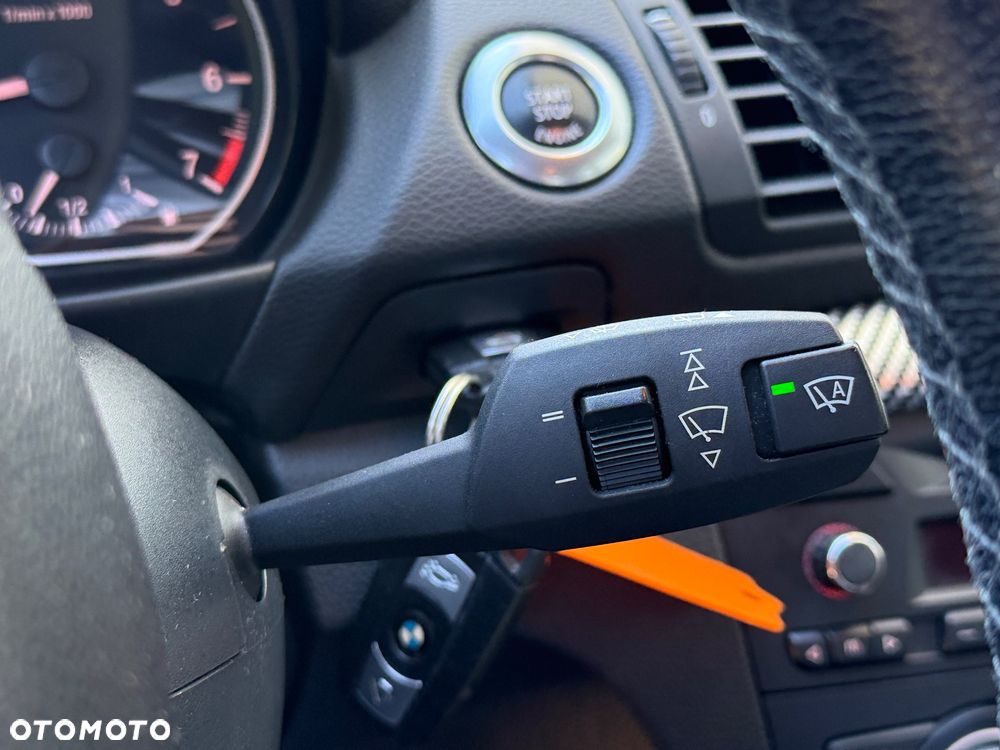 BMW Seria 1 116i - 24