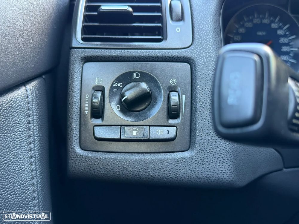 Volvo S40 DPF D2 RDesign - 17