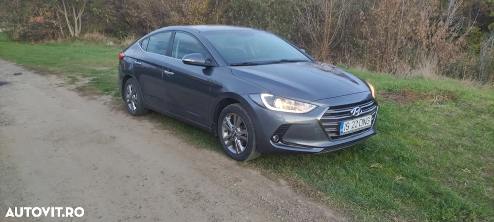 Hyundai Elantra 1.6 MPi Classic - 12