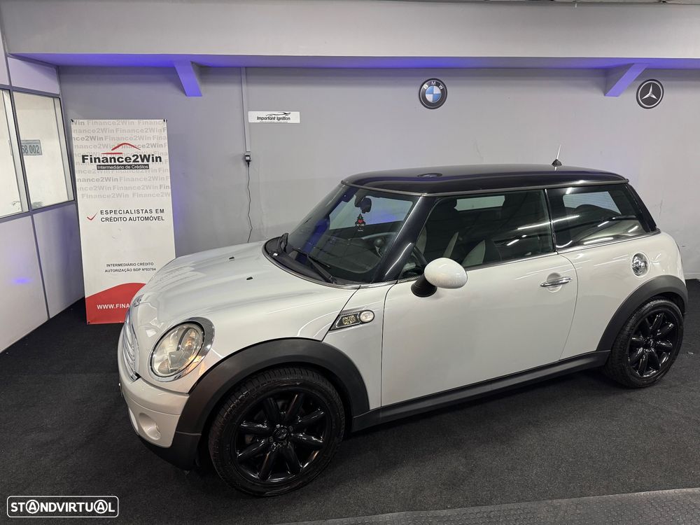 MINI 3 Portas Cooper D - 1