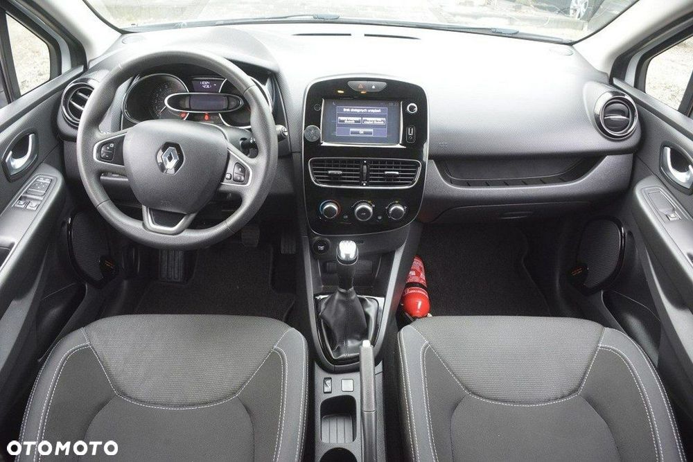 Renault Clio - 17