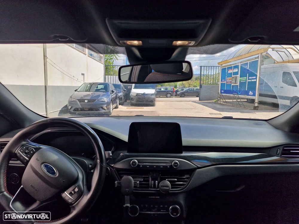 Ford Focus 1.0 EcoBoost ST-Line - 11