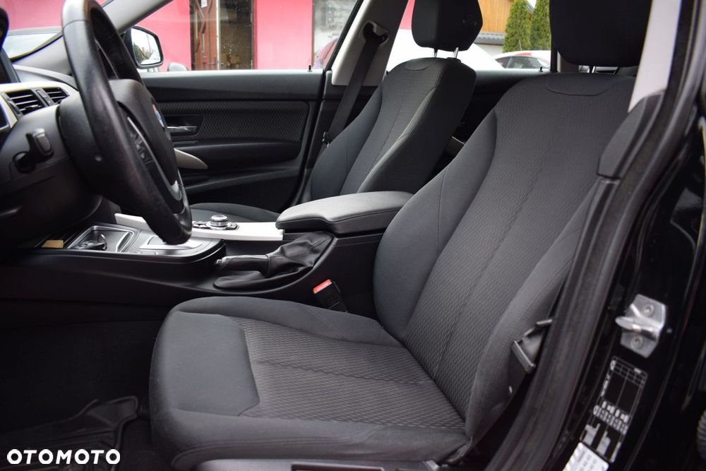 BMW 3GT 320d Advantage - 8