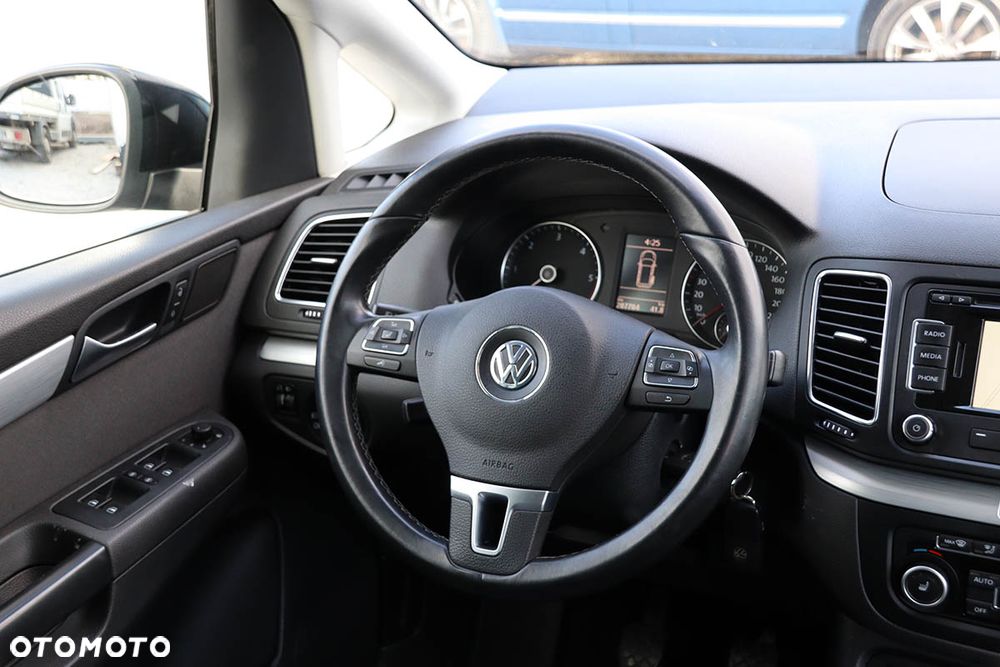 Volkswagen Sharan 2.0 TDI 4MOTION Blue Motion Style - 30