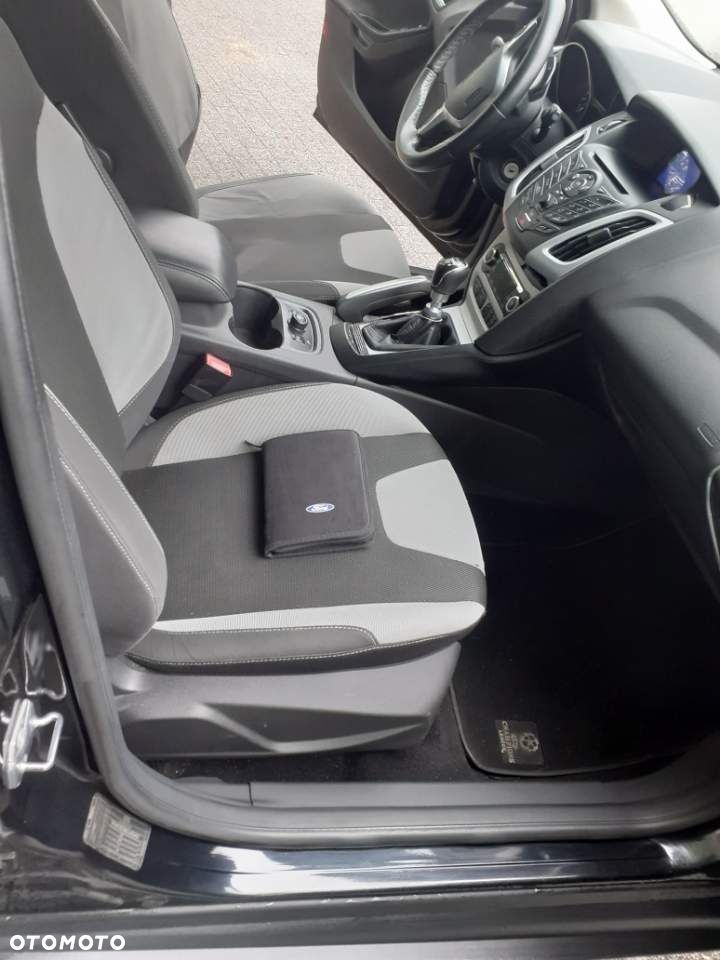 Ford Focus - 8