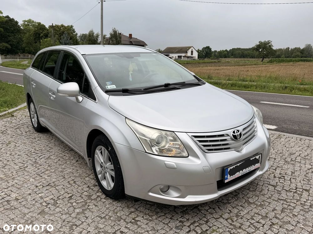 Toyota Avensis 2.0 D-4D Luna - 6