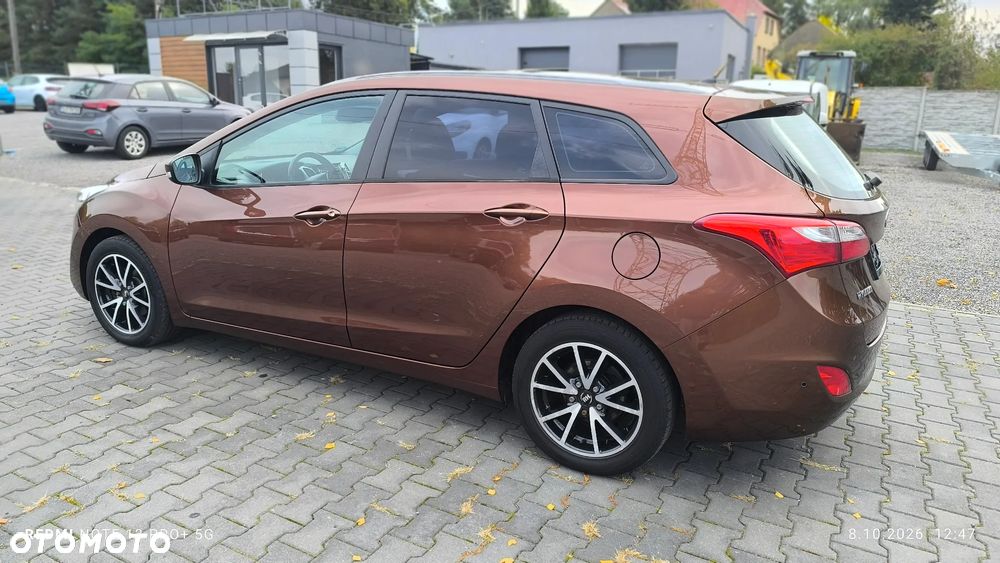 Hyundai i30 1.6 Premium - 5