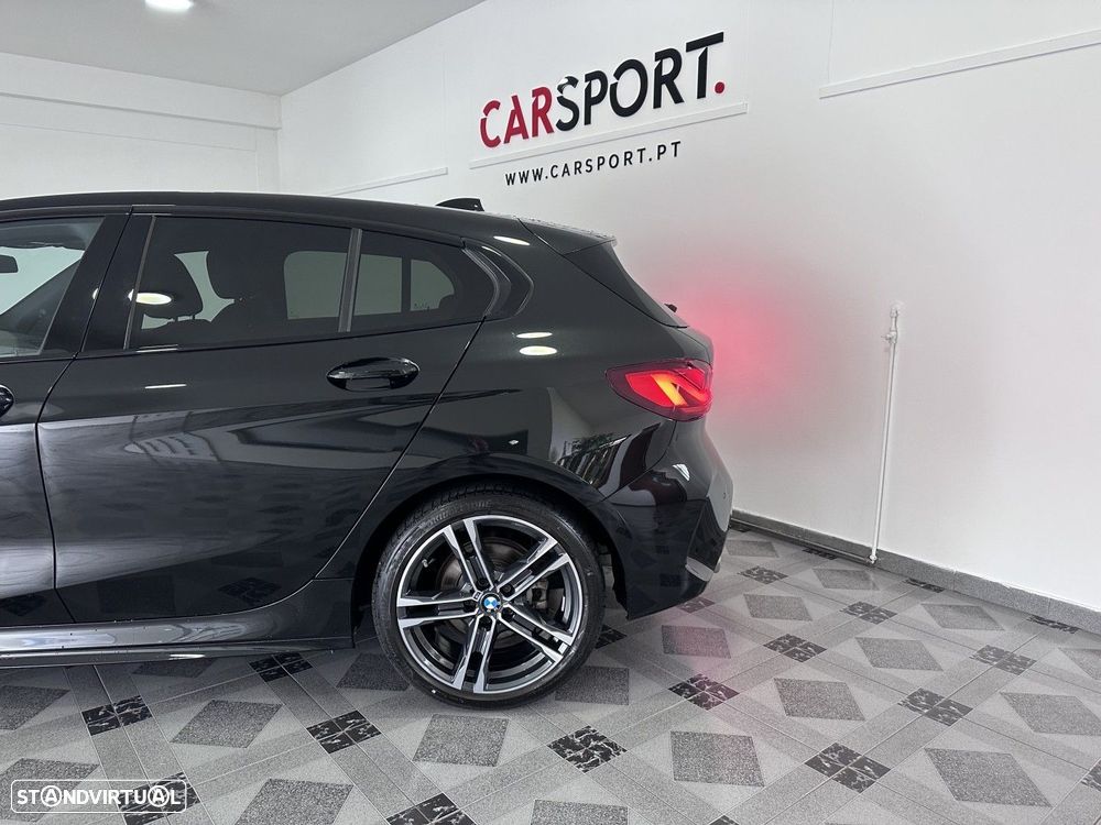 BMW 118 i Pack Desportivo M Auto - 11