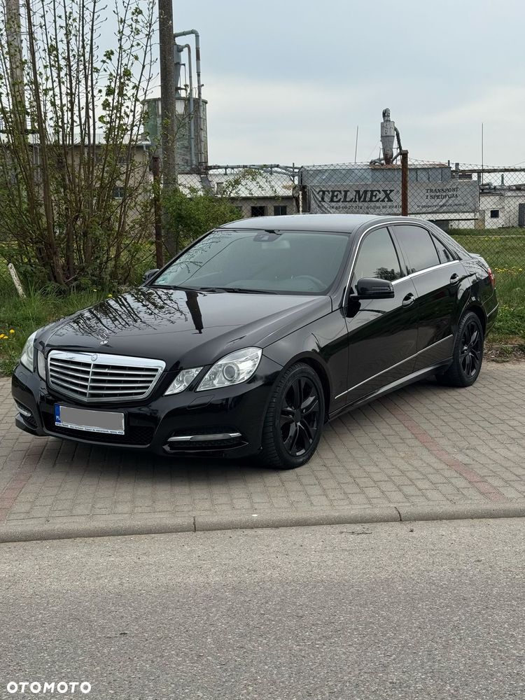 Mercedes-Benz Klasa E ver-250-cdi-4--matic-blueeff-avantgarde - 7