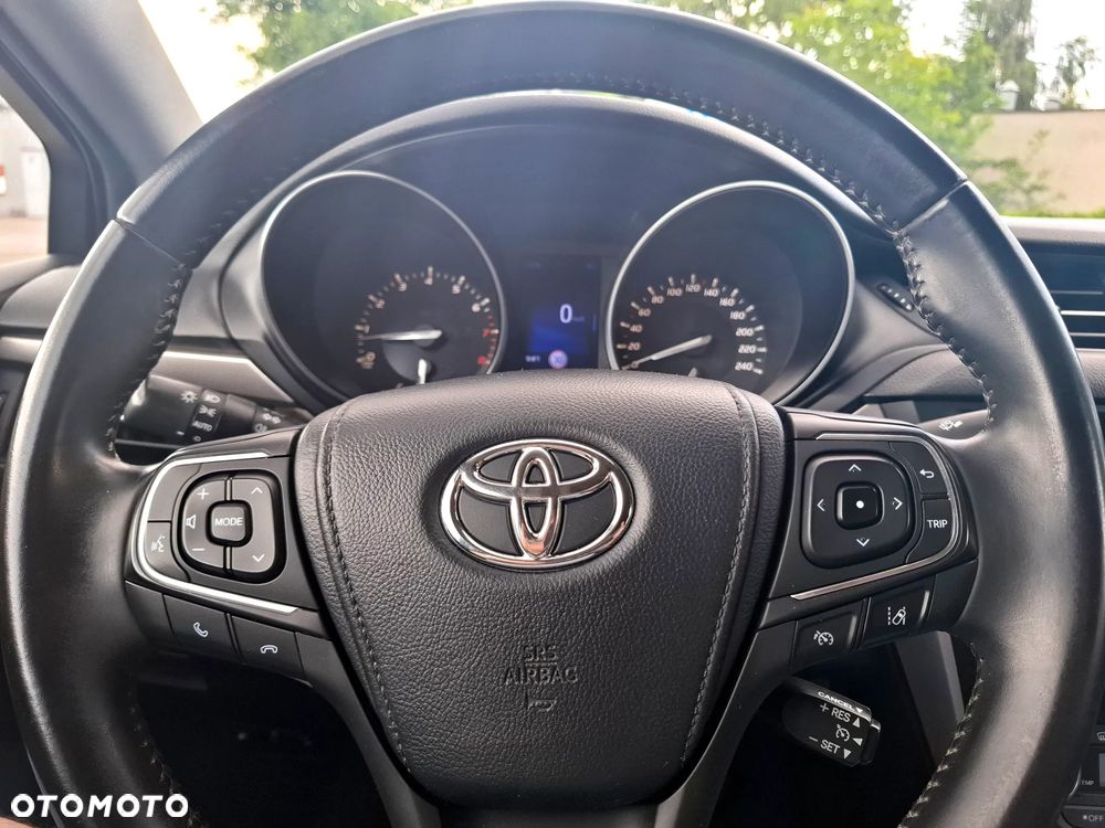 Toyota Avensis - 24