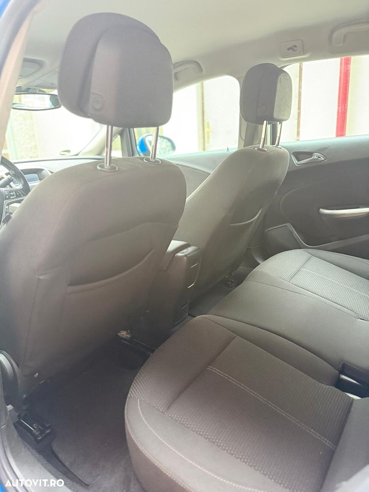 Opel Astra 1.7 CDTI - 9