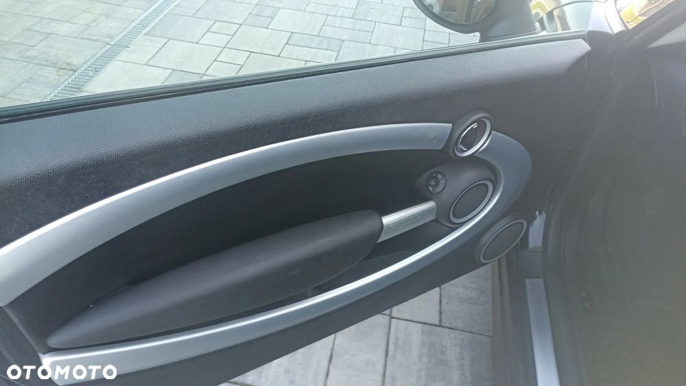 MINI Cooper Standard - 22