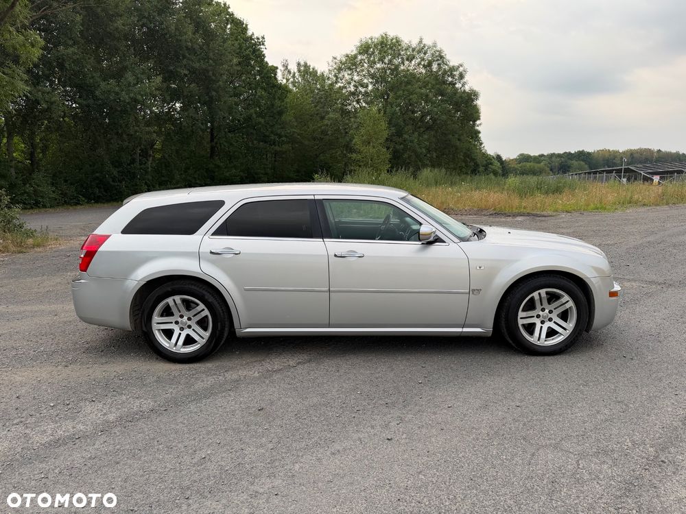 Chrysler 300C - 5