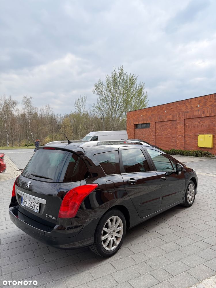 Peugeot 308 1.6 Trendy Navtech - 18