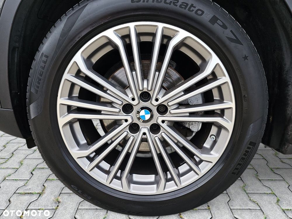 BMW X3 xDrive20d Luxury Line - 37