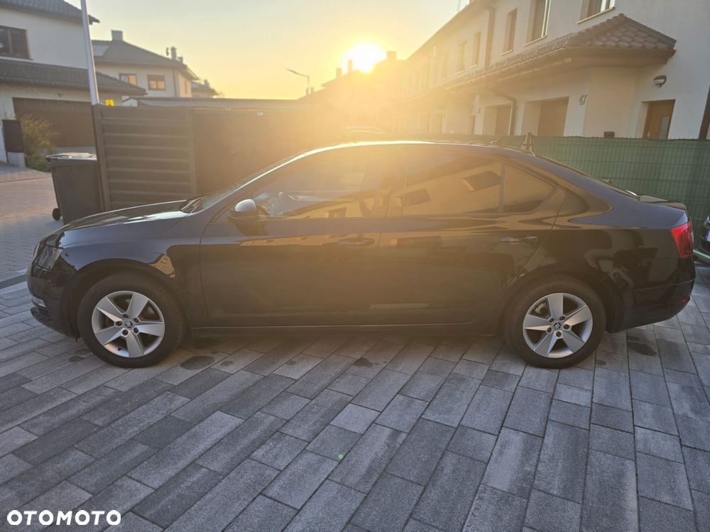 Skoda Octavia 2.0 TDI SCR Ambition - 4