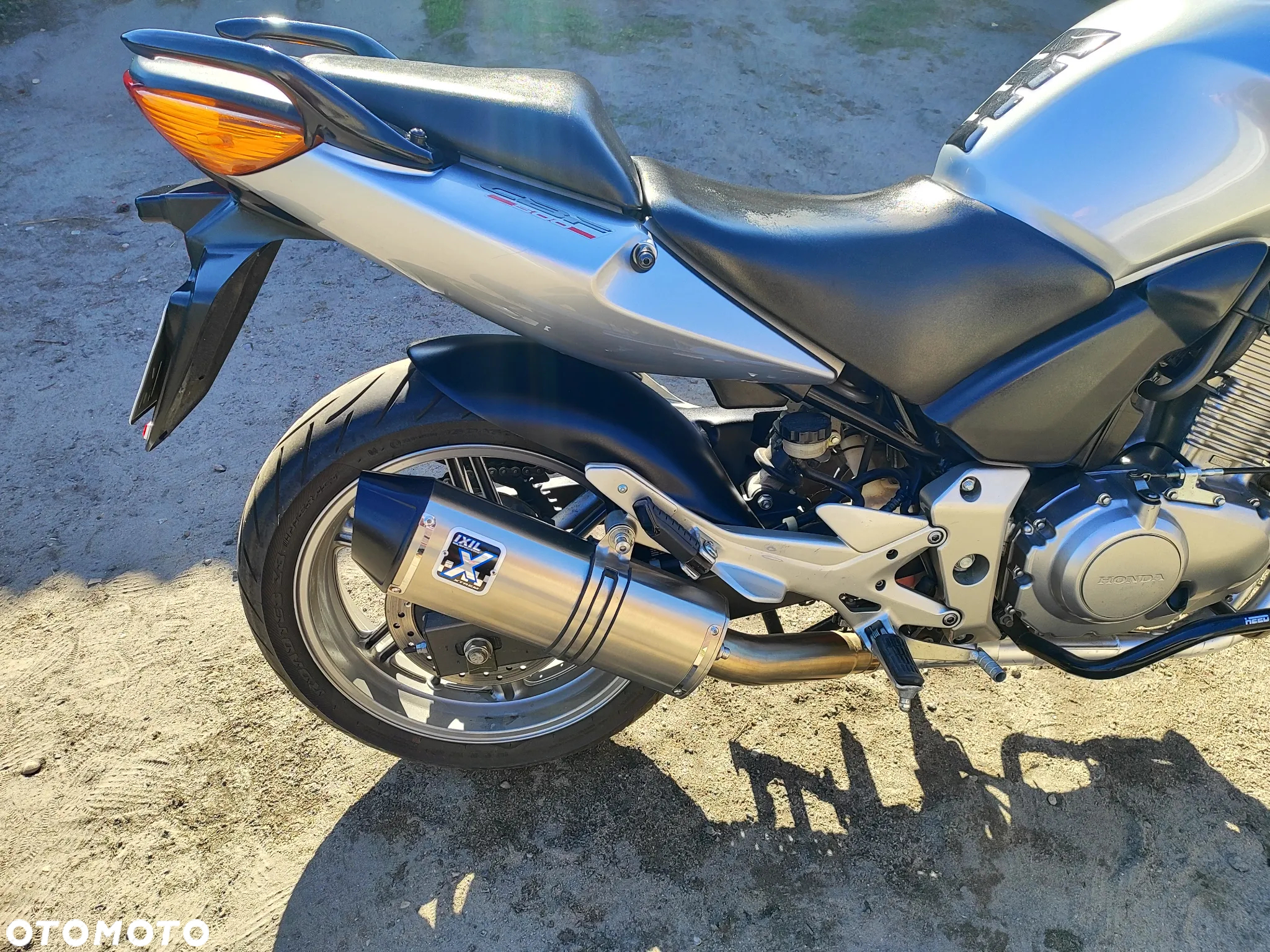 Honda CBF - 3