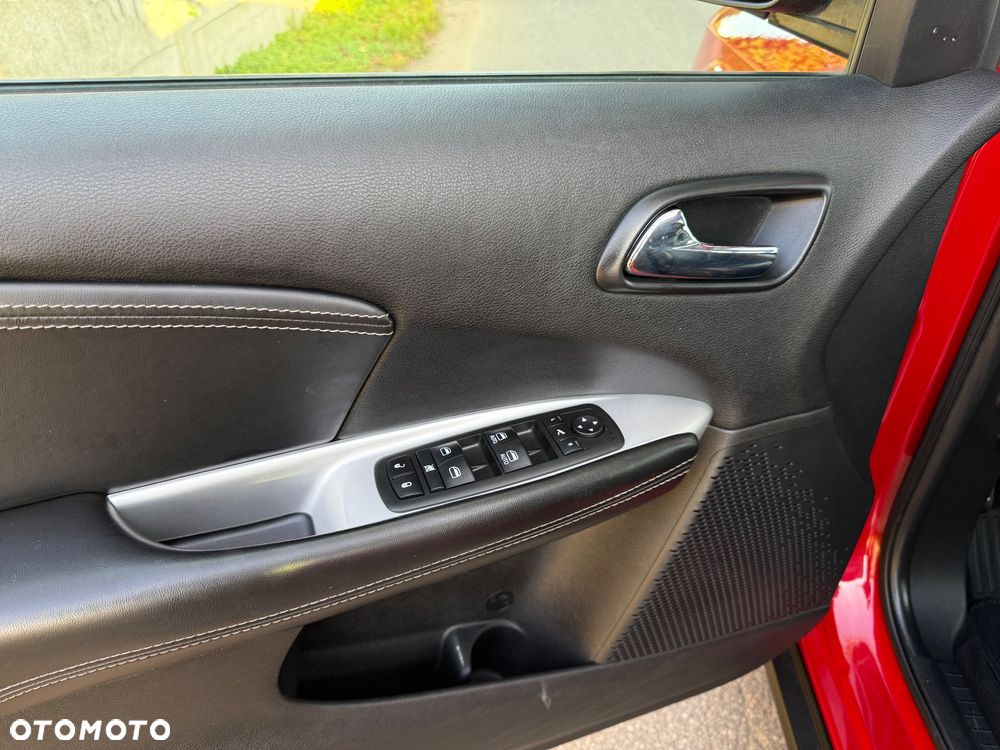 Fiat Freemont 2.0 Multijet Black Code AWD - 31