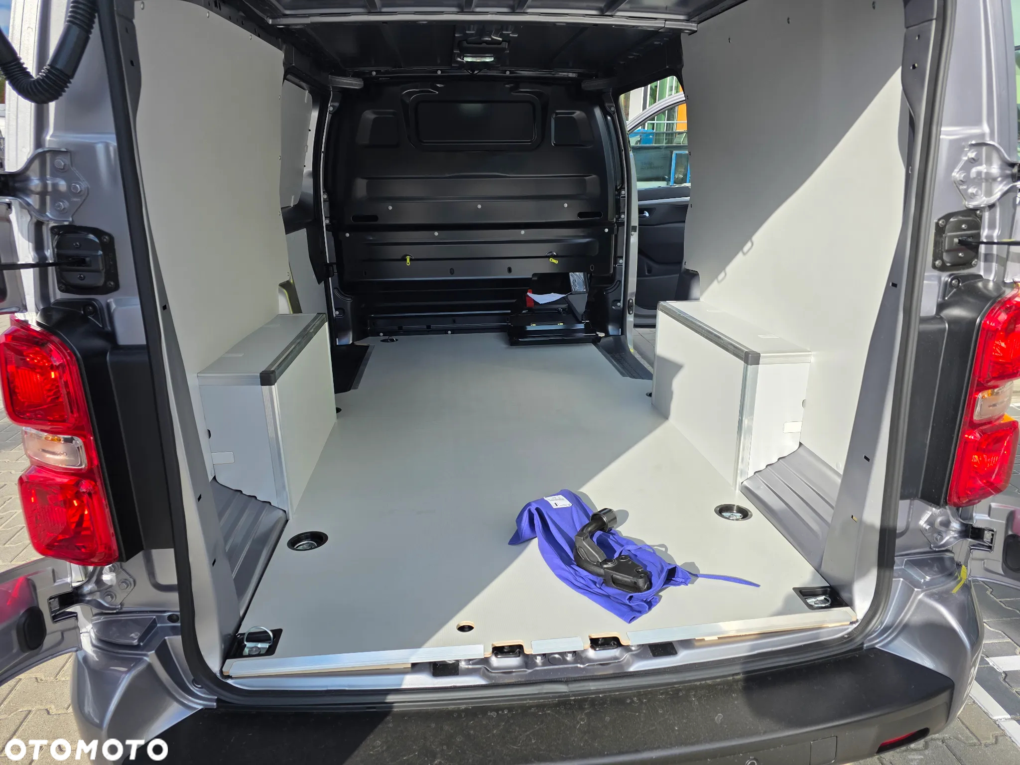 Opel Vivaro - 6