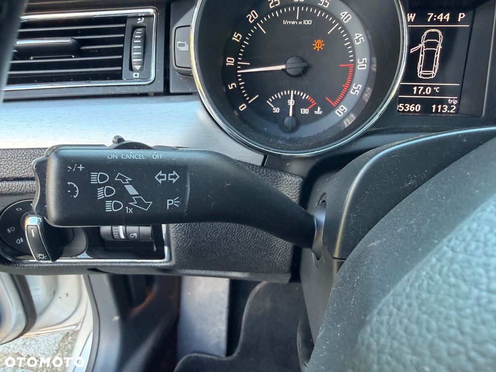 Skoda Superb 1.6 TDI Active DSG - 27