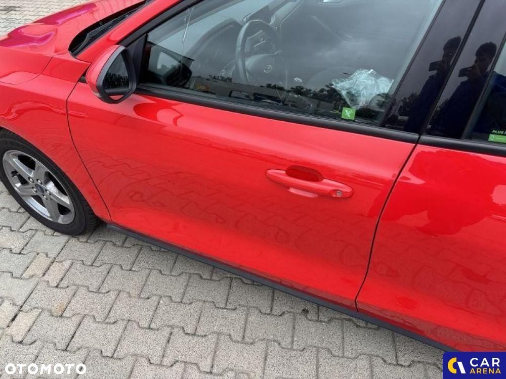 Ford Focus - 32