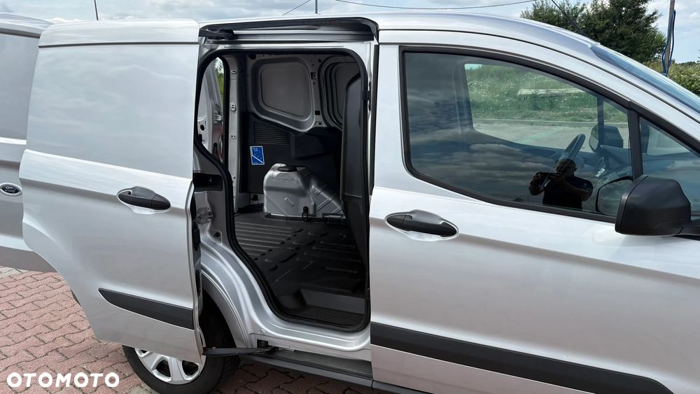Ford Transit Courier Trend - 16