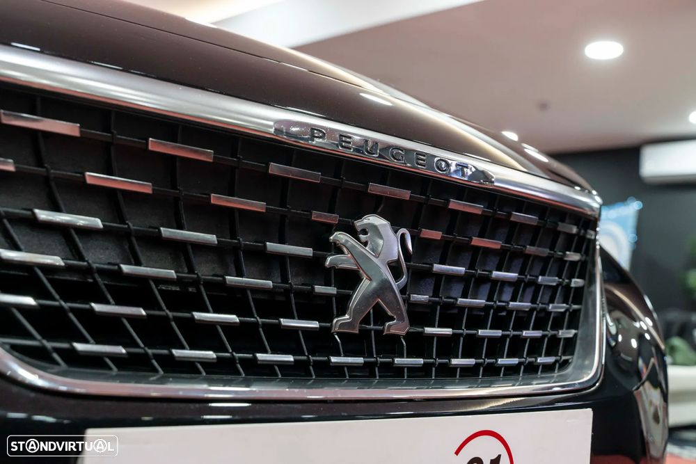 Peugeot 3008 1.5 BlueHDi GT Line EAT8 - 24