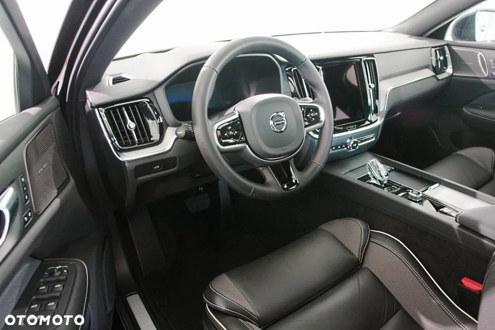 Volvo S60 B5 B AWD Ultimate Dark - 11