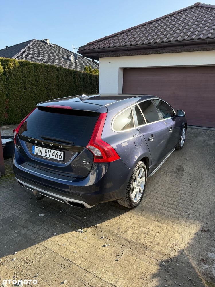 Volvo V60 D4 Geartronic Momentum - 4