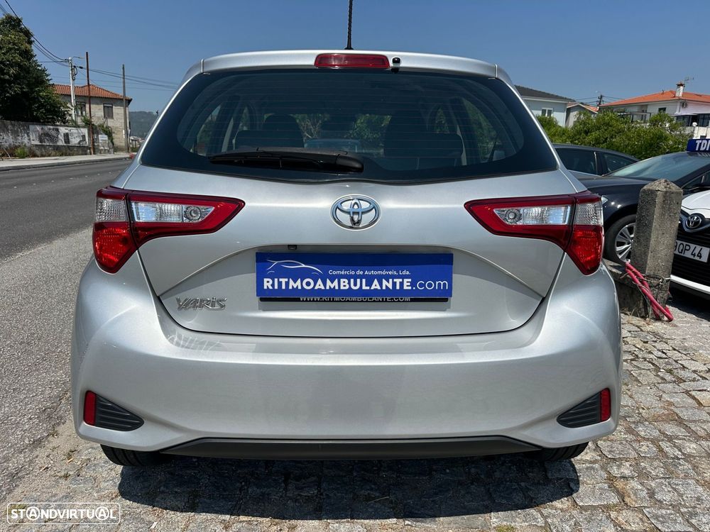 Toyota Yaris 1.0 VVT-i Exclusive - 3