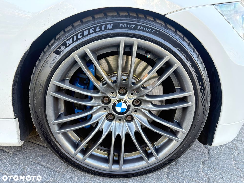 BMW Seria 3 335i - 18