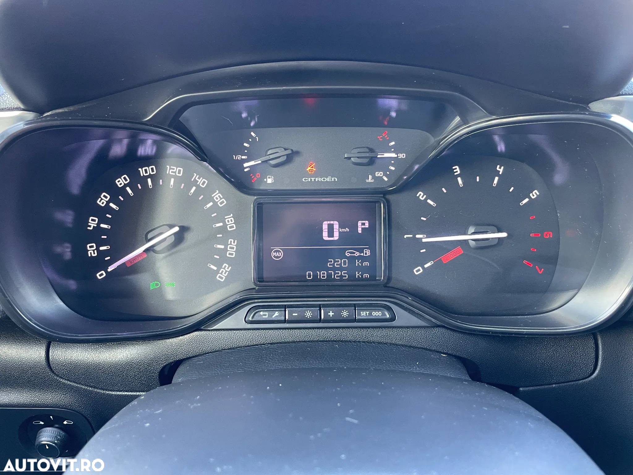 Citroën C3 1.2 PureTech S&S EAT6 Shine - 19