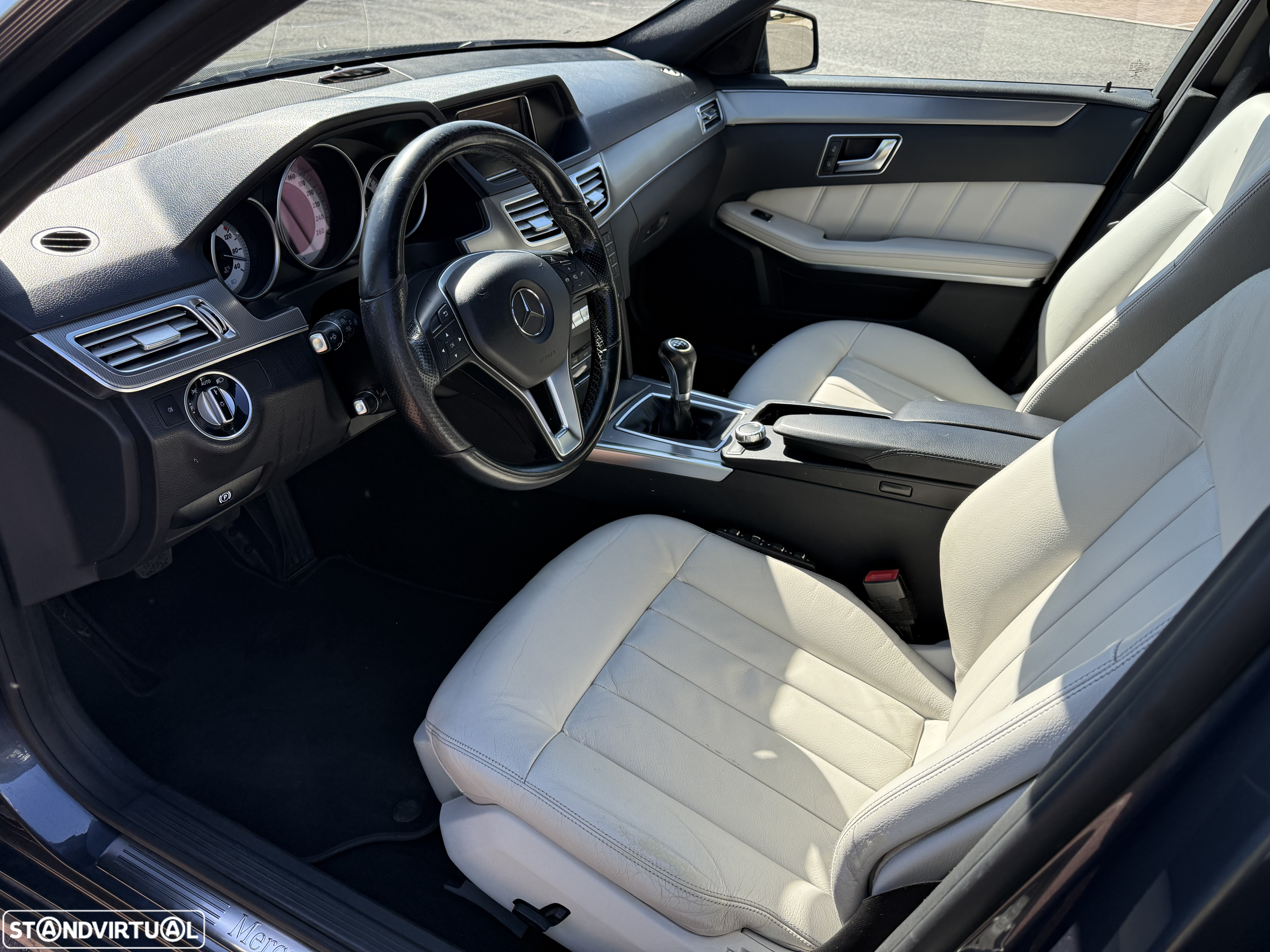 Mercedes-Benz E 220 BlueTEC Avantgarde - 19